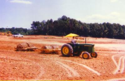 ROLLER COM-PACKING      photo credit:  (FAR-pic)